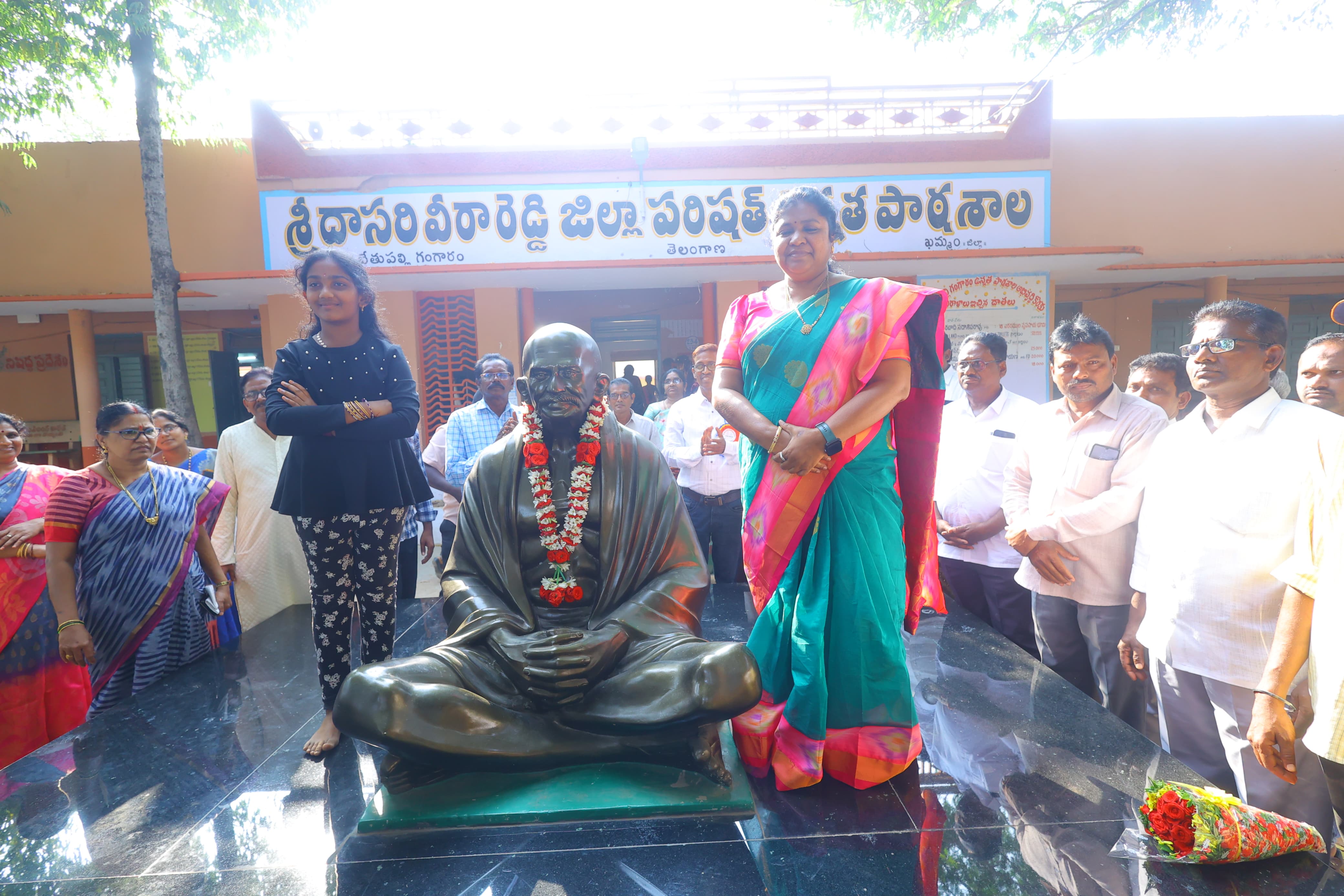 పాఠశాల వార్షికోత్సవ వేడుకలలో పాల్గొన్న ఎమ్మెల్యే డాక్టర్ మట్టారాగమయి