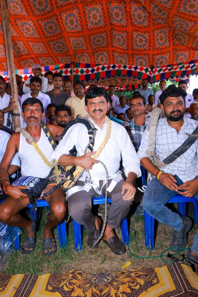 ప్రమాదాల నివారణకు కాటమయ్య రక్ష కిట్లు….. మంత్రి పొంగులేటి