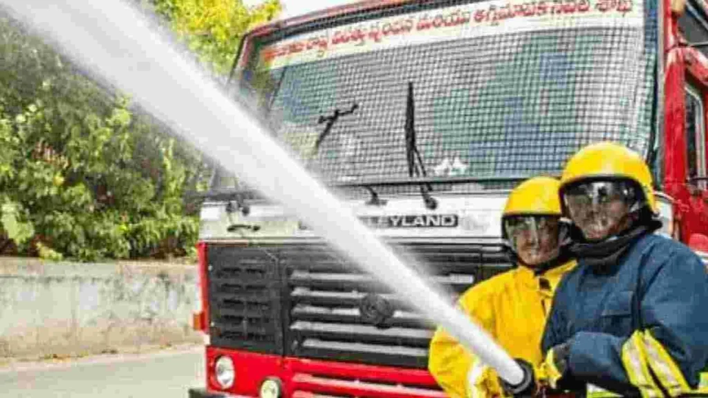 ములుగు జిల్లాలో అగ్నిప్రమాదం.. ఒక్కసారిగా మంటలు వ్యాపించి..