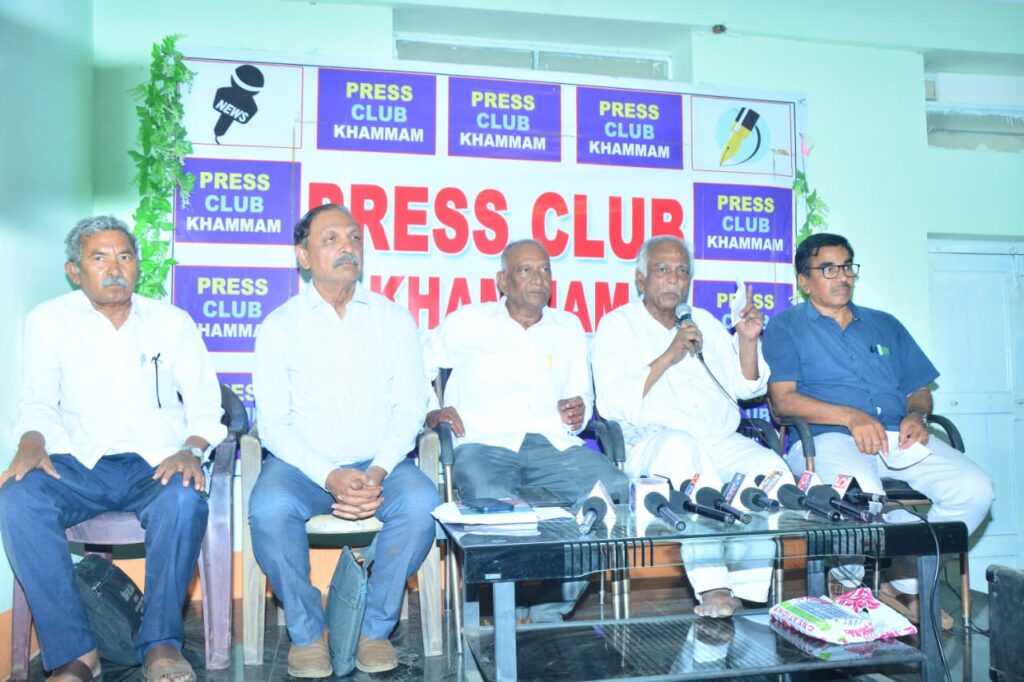 కోర్టు ఆదేశానుసారమే… భూదాన భూముల్లో పేదల ఇళ్లు