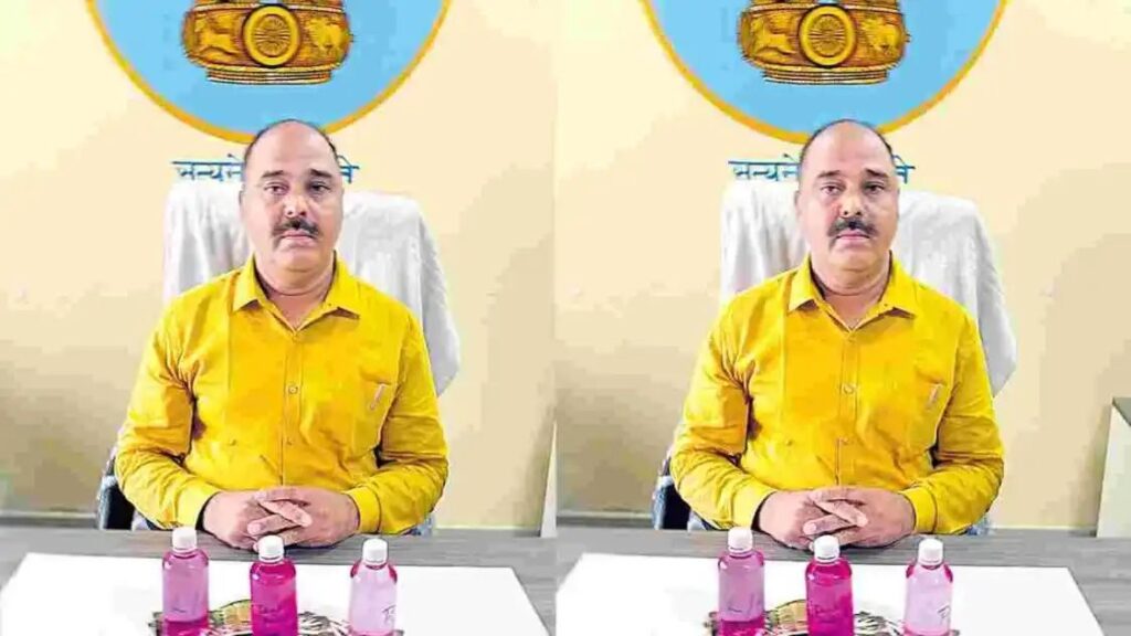 రూ.25 వేలు లంచం తీసుకుంటూ ఏసీబీకి పట్టుబడ్డ ఆర్డీఓ…