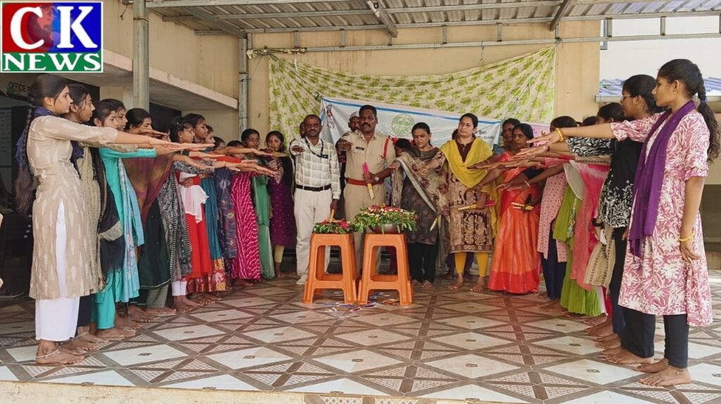 బాల్యవివాహాల నిర్మూలనకు సమష్టిగా కృషి చేయాలి: షీ టీం ఇన్‌స్పెక్టర్ శ్రీనివాస్