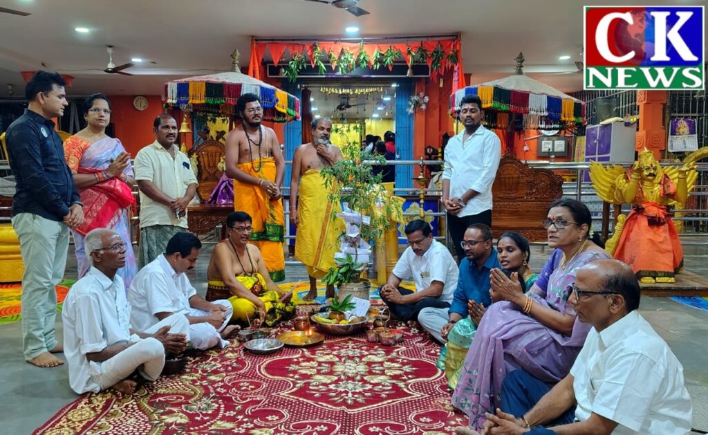 విజయదశమి వేళ గార్లఒడ్డులో ఆధ్యాత్మిక శోభ